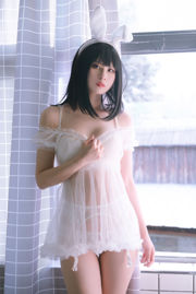 [สวัสดิการ COS] Anime Blogger Tian Lulu - Romantic White Rabbit