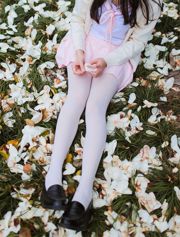 [Wind Field] NR 146 Biała jedwabna różowa dziewczynka outdoor