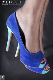 Modelo Si Qi "Salto alto azul e pé de seda preta" Obras completas [丽 柜 贵 足 LiGui] Foto de belas pernas e pé de seda